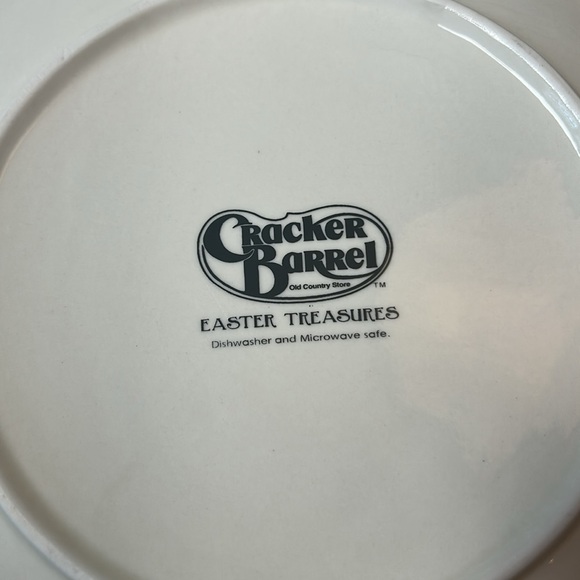 Cracker Barrel Easter Treasures Salad Plate (5) - Picture 4 of 5